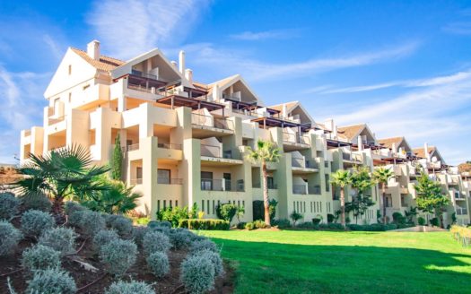 2 Bedroom Apartment with Sea Views Marbella