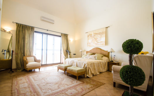 Sea View Villa with Private Pool For Sale Marbella