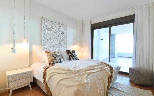 2 Bedroom Apartment with Sea Views Marbella