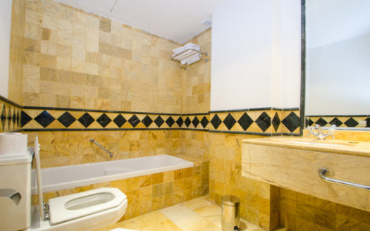 2 Bedroom Apartment, 8 Minute to Puerto Banus