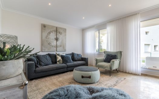 Apartment With Mountain Views Marbella