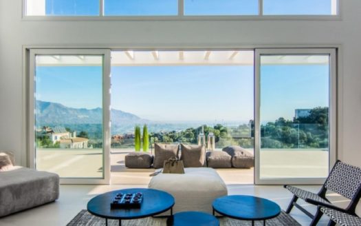 House with Sea and Mountain Views Marbella