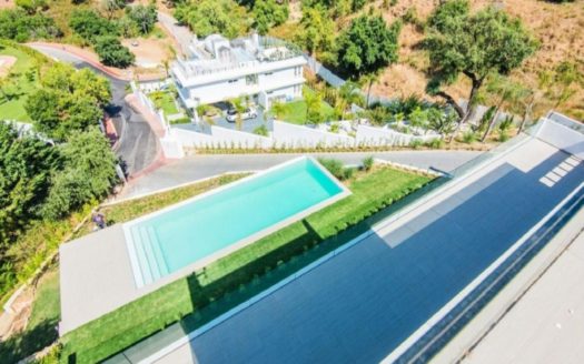 House with Sea and Mountain Views Marbella