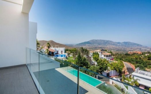 House with Sea and Mountain Views Marbella