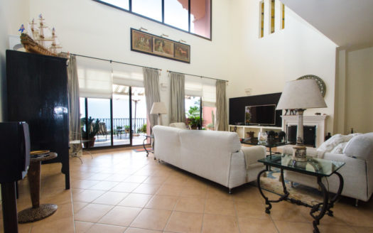 Sea View Villa with Private Pool For Sale Marbella