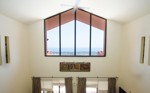Sea View Villa with Private Pool For Sale Marbella