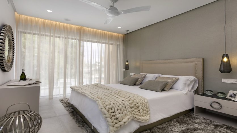New Villas Under Construction in Atalaya, Estepona