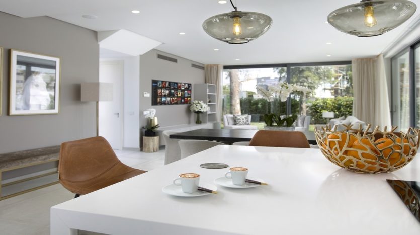 New Villas Under Construction in Atalaya, Estepona